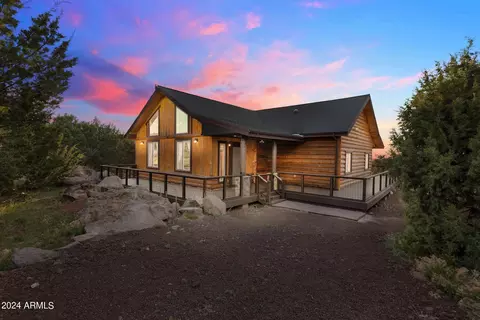 2561 E Fir St, Williams, AZ 86046