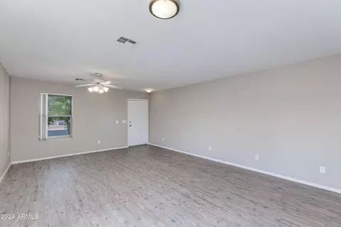 1110 E Milada Dr, Phoenix, AZ 85042 photo 8