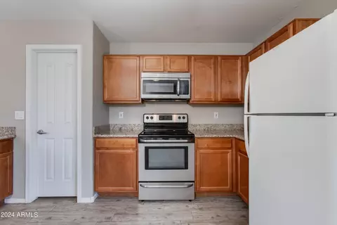 1110 E Milada Dr, Phoenix, AZ 85042 photo 16