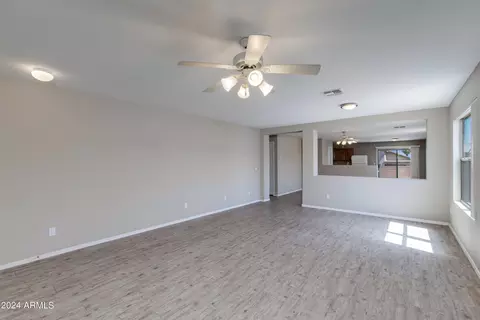 1110 E Milada Dr, Phoenix, AZ 85042 photo 7