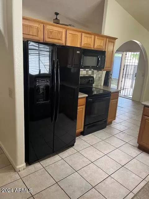 6329 E Princess Dr, Mesa, AZ 85205 photo 3
