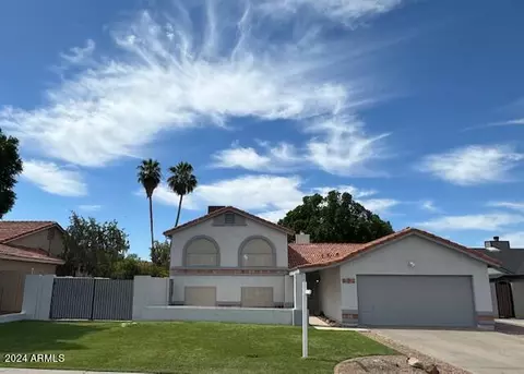 6329 E Princess Dr, Mesa, AZ 85205