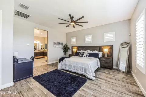 2940 E Daley Ln, Phoenix, AZ 85050 photo 14