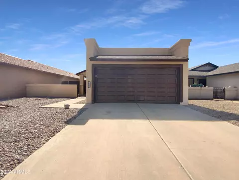 1817 N Center Ave, Casa Grande, AZ 85122