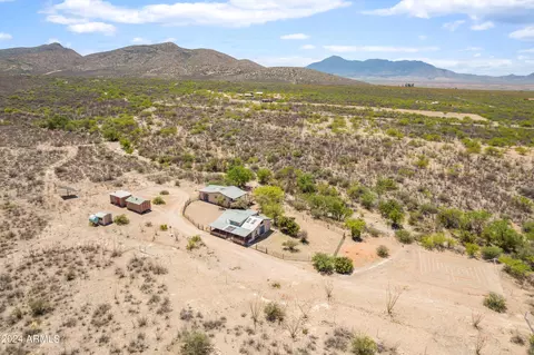 187 S Weller Ln, Bisbee, AZ 85603