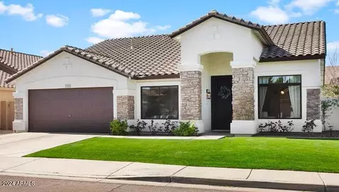 2325 W Olive Way, Chandler, AZ 85248