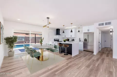 8543 E Plaza Ave, Scottsdale, AZ 85250