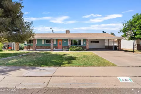 449 W Ivanhoe Pl, Chandler, AZ 85225