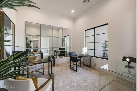 1204 E Smokehouse Trl, Phoenix, AZ 85085 photo 11