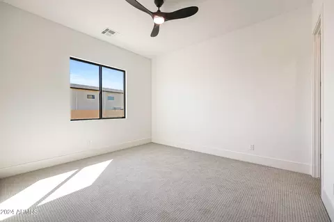 1204 E Smokehouse Trl, Phoenix, AZ 85085 photo 35