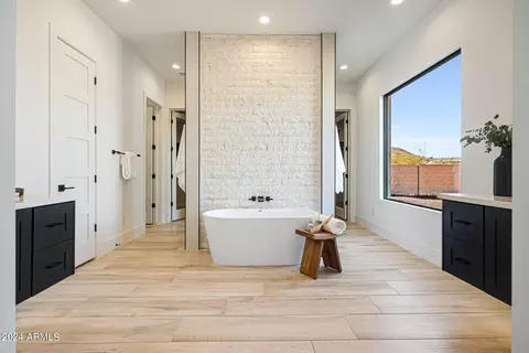 1204 E Smokehouse Trl, Phoenix, AZ 85085 photo 52