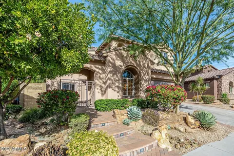 3826 E Quail Ave E, Phoenix, AZ 85050