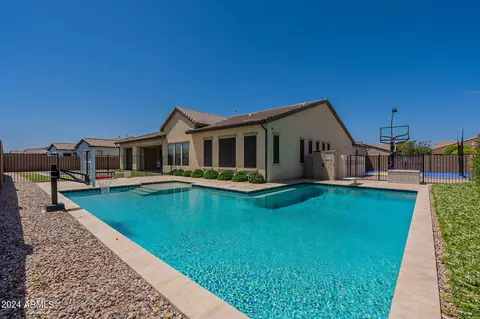 Exterior - 1709 Everglade Ln, Gilbert, AZ 85298 photo 8 of 15
