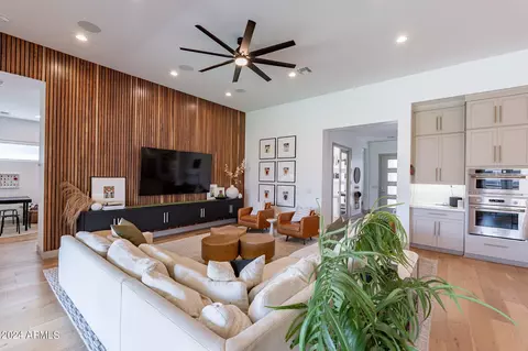 Living - 1709 Everglade Ln, Gilbert, AZ 85298 photo 1 of 4