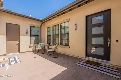 Exterior - 1709 Everglade Ln, Gilbert, AZ 85298 photo 5 of 15