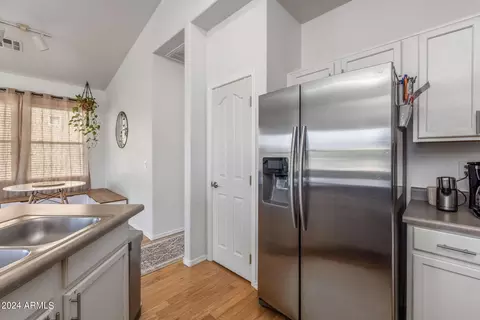 110 W Laurel Ct, Gilbert, AZ 85233 photo 11