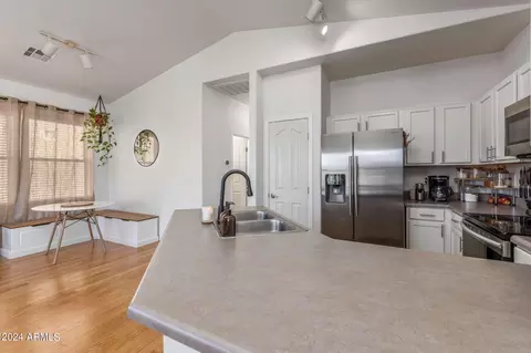 110 W Laurel Ct, Gilbert, AZ 85233 photo 13