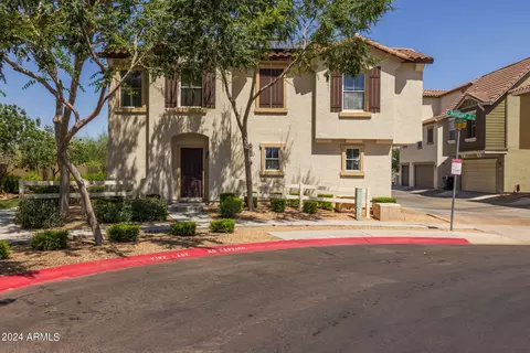 110 W Laurel Ct, Gilbert, AZ 85233