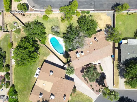 View/Area - 5535 N 11th St, Phoenix, AZ 85014 photo 1 of 4