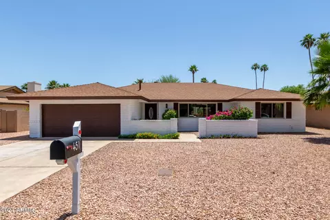 451 E Cascada Rd, Litchfield Park, AZ 85340