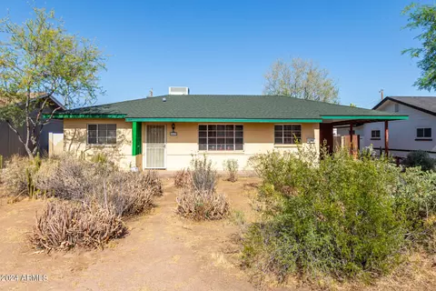 2213 N 28th Pl, Phoenix, AZ 85008