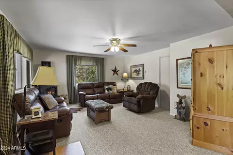 8039 W Louthian Ln, Strawberry, AZ 85544