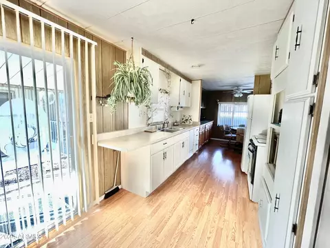 10220 E Apache Trl #5, Apache Junction, AZ 85120 photo 6
