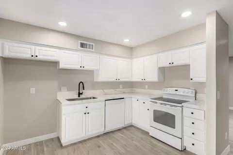 1911 E Intrepid Ave, Mesa, AZ 85204 photo 5