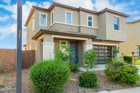 736 N Blackbird Dr, Gilbert, AZ 85234 photo 2