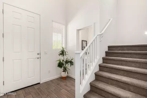 736 N Blackbird Dr, Gilbert, AZ 85234 photo 5