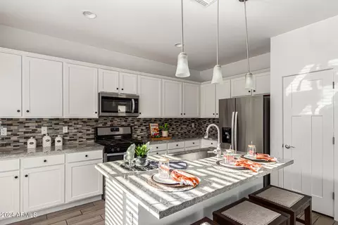 736 N Blackbird Dr, Gilbert, AZ 85234 photo 11
