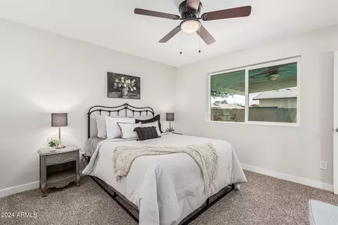 513 W Oraibi Dr, Phoenix, AZ 85027 photo 17