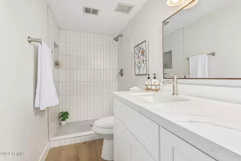 513 W Oraibi Dr, Phoenix, AZ 85027 photo 20