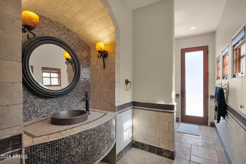 Bath - 7260 Eagle Crest Dr #19, Mesa, AZ 85207 photo 11 of 12