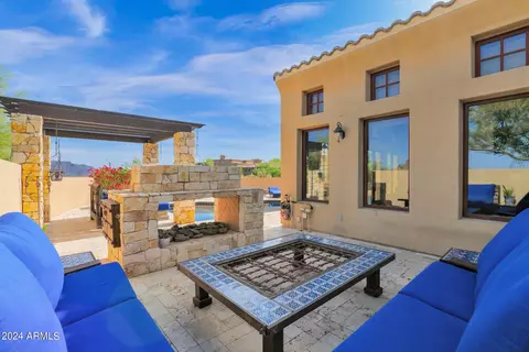 Exterior - 7260 Eagle Crest Dr #19, Mesa, AZ 85207 photo 7 of 16