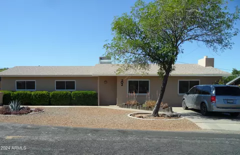 202 W Gray Dr, Superior, AZ 85173