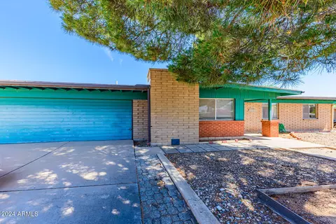 2253 Santa Teresa Dr, Sierra Vista, AZ 85635