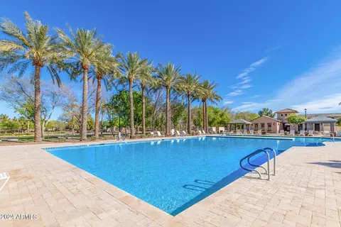 882 S Wallrade Ln, Gilbert, AZ 85296 photo 43