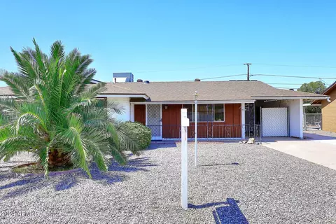 12470 N Augusta Dr, Sun City, AZ 85351