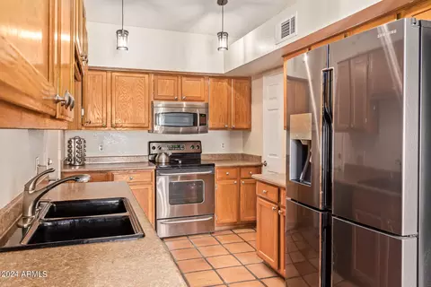 1610 E Bluefield Ave, Phoenix, AZ 85022 photo 6
