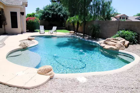 1673 W Armstrong Way, Chandler, AZ 85286