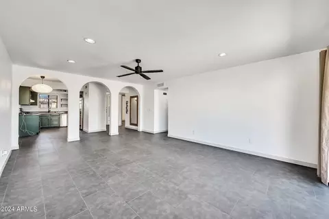 5206 E Loloma Cir, Phoenix, AZ 85044 photo 9