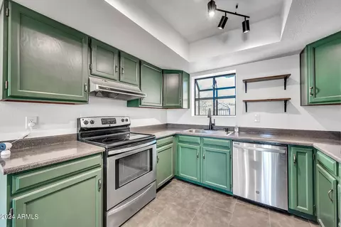 5206 E Loloma Cir, Phoenix, AZ 85044 photo 14