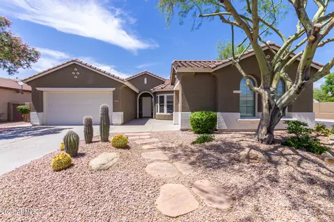 2304 W Sax Canyon Ln, Phoenix, AZ 85086