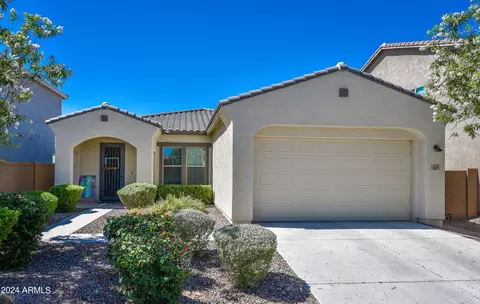 429 W Glacier Bay Dr, San Tan Valley, AZ 85140