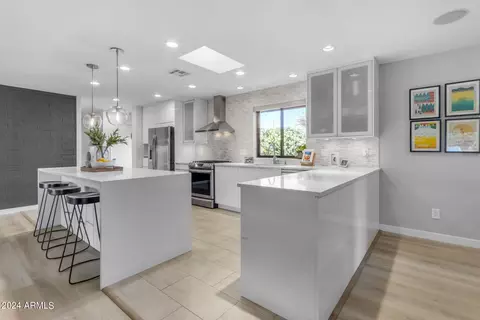 4237 E Becker Ln, Phoenix, AZ 85028 photo 17