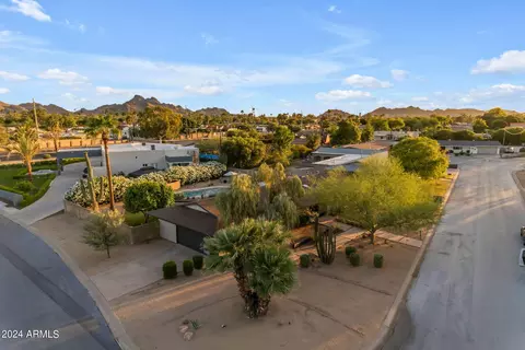 4237 E Becker Ln, Phoenix, AZ 85028 photo 38