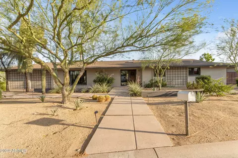 4237 E Becker Ln, Phoenix, AZ 85028 photo 6