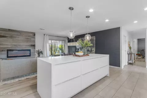 4237 E Becker Ln, Phoenix, AZ 85028 photo 16