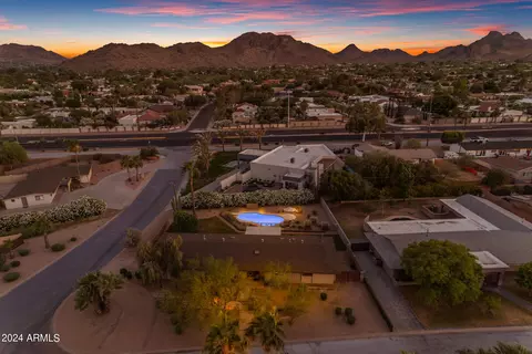 4237 E Becker Ln, Phoenix, AZ 85028 photo 3